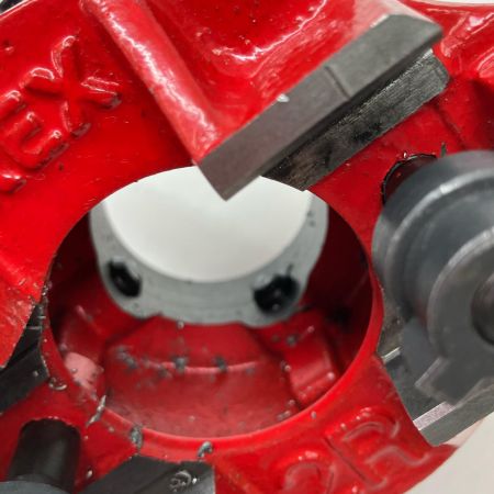 REX レッキス ベビーリード型手動パイプねじ切器 1102R3 チェーザ3種付 2R レッド