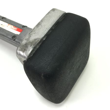 ROBERTS ニーキッカー