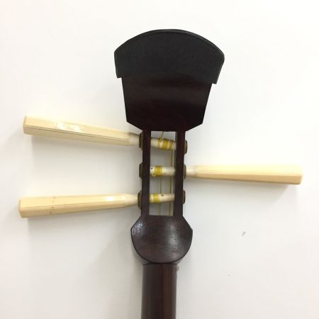 和楽器 三味線 ソフトケース付 キズ・ヨゴレ有 程度B 現状渡し(未調整)