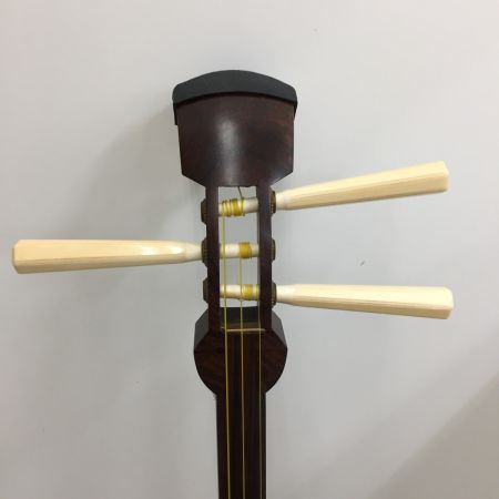 和楽器 三味線 ソフトケース付 キズ・ヨゴレ有 程度B 現状渡し(未調整)