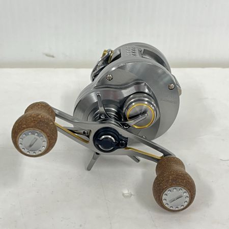 SHIMANO シマノ 23カルカッタコンクエスト BFS XG 純正ノブ、純正スプール付き 045713