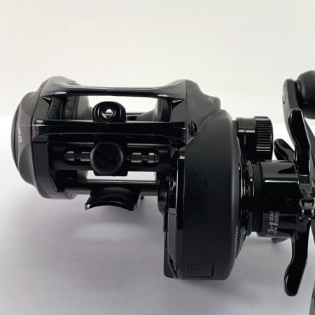  Abu Garcia アブガルシア REVO4 X-HS-L　左ハンドル