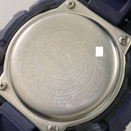  CASIO カシオ G-SHOCK　カモフラ柄　ブルー系 GA-700CM