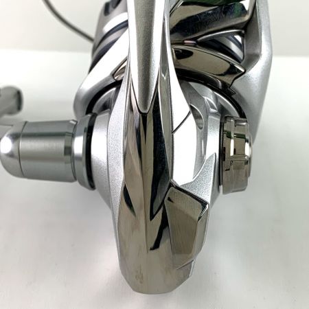  SHIMANO シマノ STRADIC 19ストラディック　C3000HG　04109 19STRADIC C3000HG