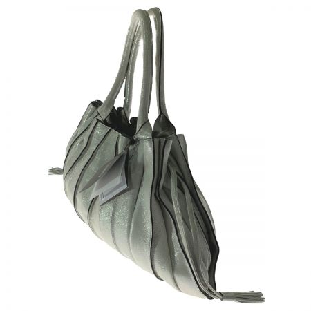  LUPO レザープリーツ　ハンドバッグ