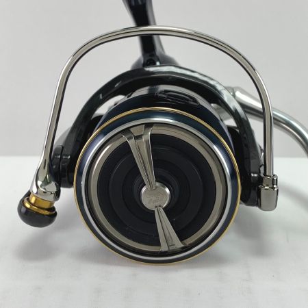  DAIWA ダイワ CERTATE 19セルテート　LT4000-CXH LT4000-CXH ゴリ感あり