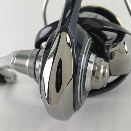  DAIWA ダイワ CERTATE 19セルテート　LT4000-CXH LT4000-CXH ゴリ感あり