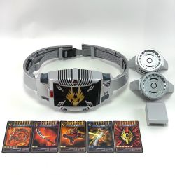 ▽▽  CSM コンプリートセレクションモディフィケーション 仮面ライダー龍騎 Vバックル 龍騎カードデッキ付属 コンセレ Bランク