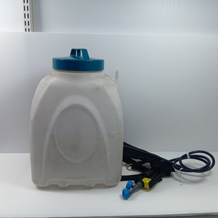 MAKITA マキタ コードレス噴霧器 14.4Ｖ 充電式 MUS103DZ