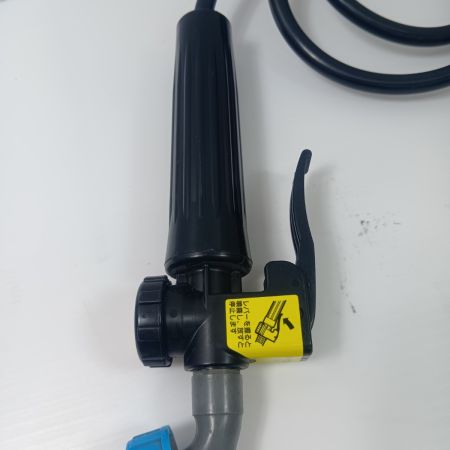 MAKITA マキタ コードレス噴霧器 14.4Ｖ 充電式 MUS103DZ