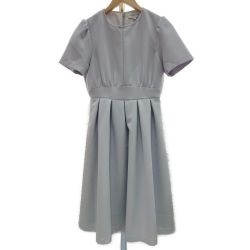 ▽▽ emiria タックフレアワンピース　Ｓサイズ MA0062 ライトグレー Sランク