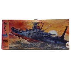 ▽▽ BANDAI バンダイ 1/350 宇宙戦艦ヤマト 未組立品 箱ダメージ有り Aランク