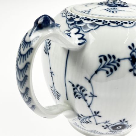  ROYAL COPENHAGEN ロイヤル・コペンハーゲン ブルーフルーテッド ハーフレース ティーポット 