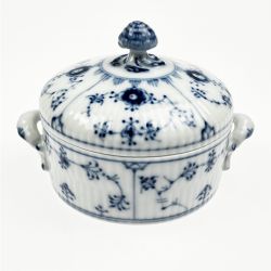 ▽▽ ROYAL COPENHAGEN ロイヤル・コペンハーゲン ブルーフルーテッド シュガーポット 1985-91年代 小物入れ Bランク