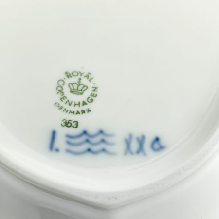  ROYAL COPENHAGEN ロイヤル・コペンハーゲン ブルーフルーテッド プレイン 22cm 舟型ディッシュ