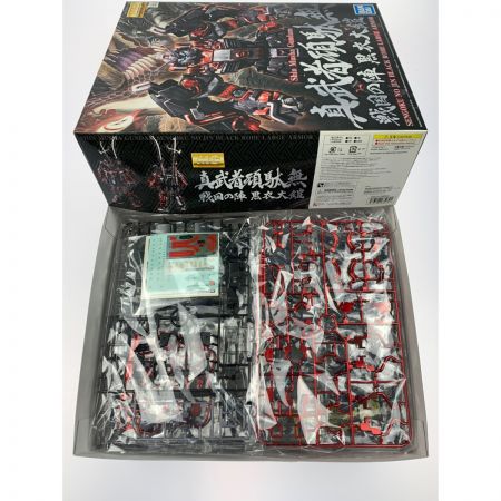   MG 1/100 真武者頑駄無 戦国の陣 黒衣大鎧 未組立品