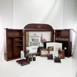 ▽▽  WILD TURKEY ワイルドターキー バー キャビネットツール セット Cランク