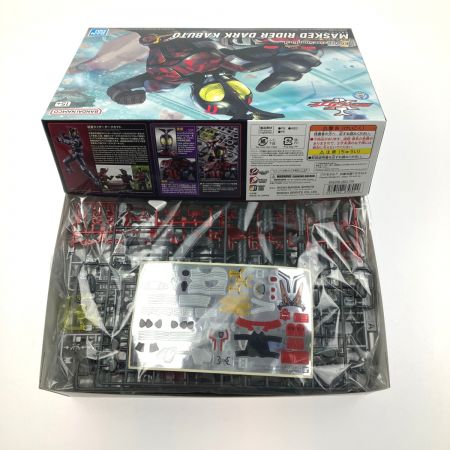   Figure-rise Standard 仮面ライダーダークカブト 未組立品