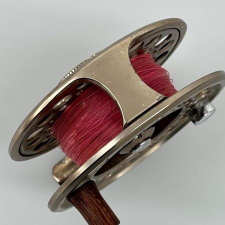 SHIMANO シマノ リール フライリール FREESTONE LA5･6