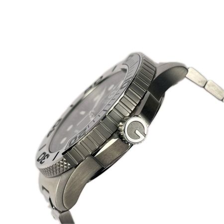 GUCCI グッチ Gタイムレス ダイバー 126.2/YA126277