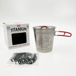 ▽▽ 日清 NISSIN カップヌードル型 チタンクッカー 800ｍL TITANIUM Bランク