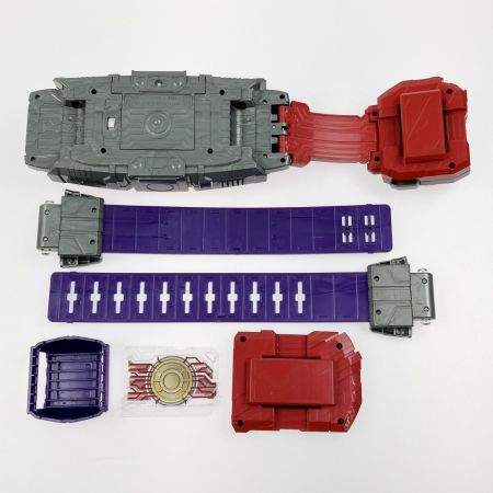   仮面ライダーギーツ 変身ベルト DXヴィジョンドライバー 取説欠品