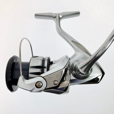  SHIMANO シマノ 19ストラディック C3000XG ゴメクサスリールスタンド付き 04020