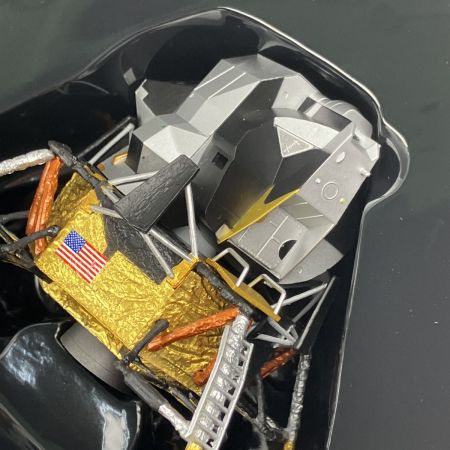  スペースドラゴンウイングス 1/72 NASA アポロ11号 CSM(司令船/機械船)&月着陸船 w/月面ベース