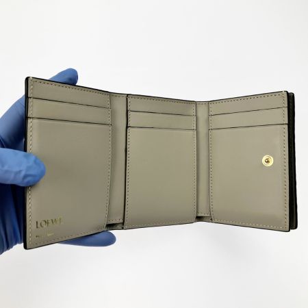  LOEWE ロエベ 牛革 カーフ ミニ財布 3つ折り財布 箱・布袋付 262140 ベージュ