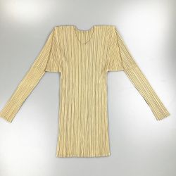 ▽▽ ISSEY MIYAKE イッセイミヤケ pleats please プリーツプリーズ 長袖 カットソー サイズ ４ Bランク