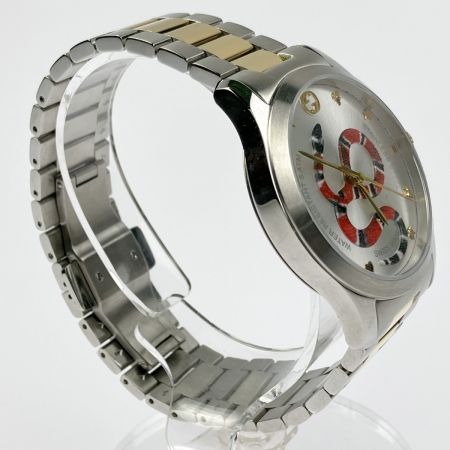  GUCCI グッチ Gタイムレス スネーク クォーツ 126.4