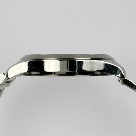  GUCCI グッチ Gタイムレス スネーク クォーツ 126.4