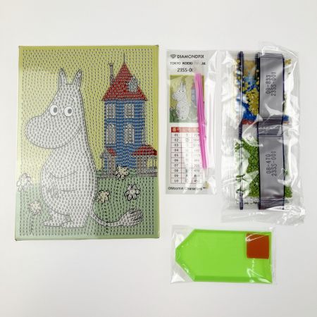   ムーミン谷の仲間と過ごす アートパネル ハンドメイドキット  縦 3枚セット 開封未使用品