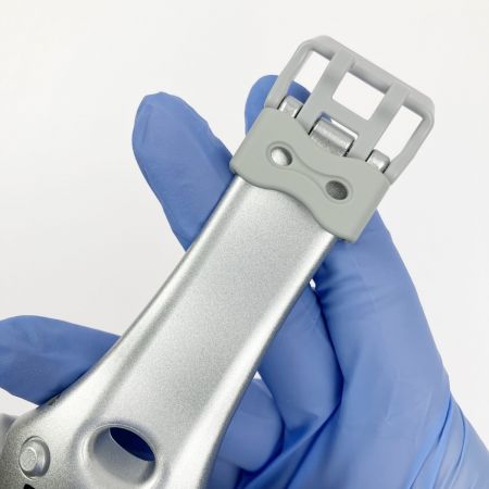  CASIO カシオ G-SHOCK GA-V01A-8A シルバー マグネティックホールディング構造 箱・取説付  GA-V01A