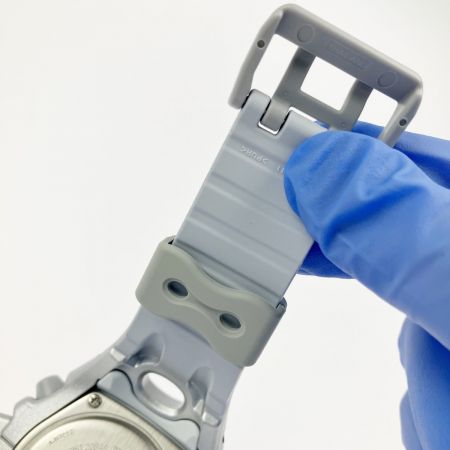  CASIO カシオ G-SHOCK GA-V01A-8A シルバー マグネティックホールディング構造 箱・取説付  GA-V01A