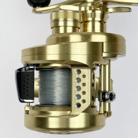  SHIMANO シマノ 14 カルカッタコンクエスト 201 03205