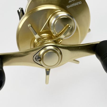  SHIMANO シマノ 14 カルカッタコンクエスト 201 03205