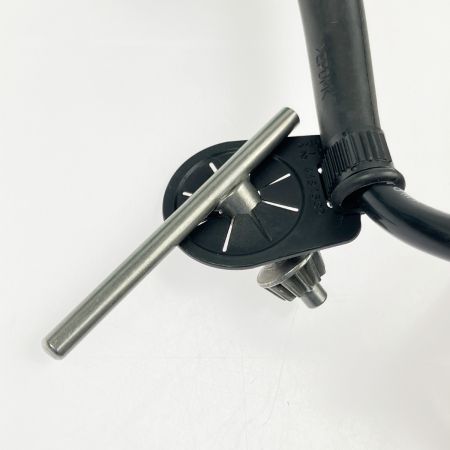  MAKITA マキタ 震動ドリル コード式 M816 ケース付 高速穴あけ コンクリート 木 鉄 M816