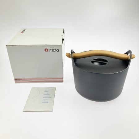  iittala イッタラ Sarpaneva サルパネヴァ キャセロール 鉄鍋 3.0L  300030 ブラック 開封未使用品
