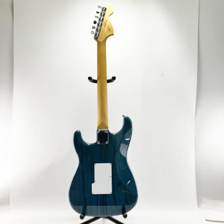  FENDER Michiya Haruhata Stratocaster Caribbean Blue Transparent