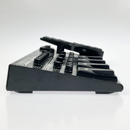  BOSS ボス GUITAR MULTIPLE EFFECTS マルチエフェクター ME-70