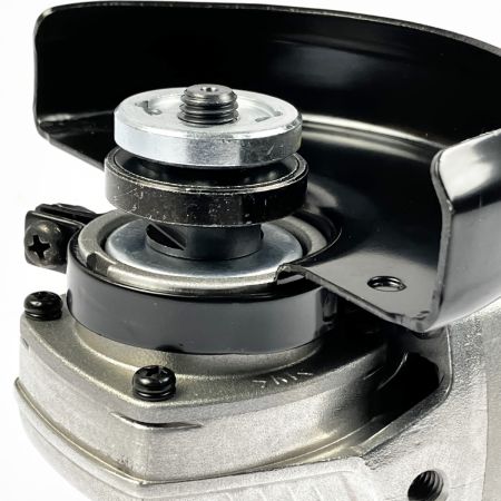  MAKITA マキタ 電動ディスクグラインダ コードレス式 18v 100mm GA402DZ