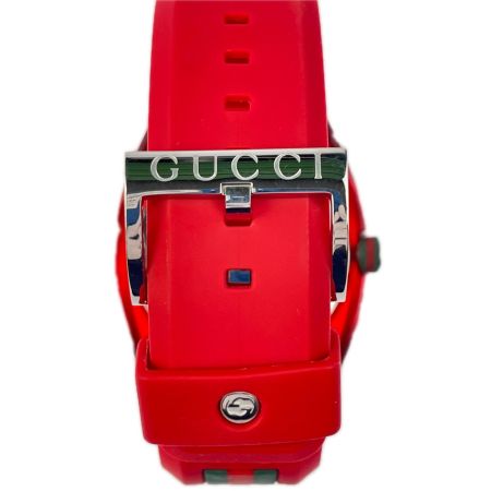 GUCCI グッチ SYNC シンク クォーツ 137.1 レッド