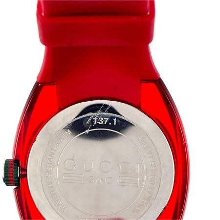 GUCCI グッチ SYNC シンク クォーツ 137.1 レッド