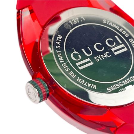 GUCCI グッチ SYNC シンク クォーツ 137.1 レッド