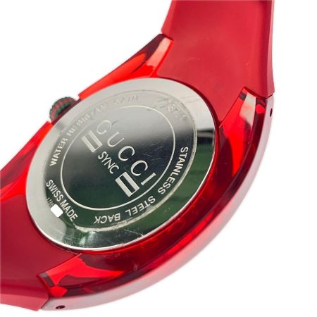 GUCCI グッチ SYNC シンク クォーツ 137.1 レッド