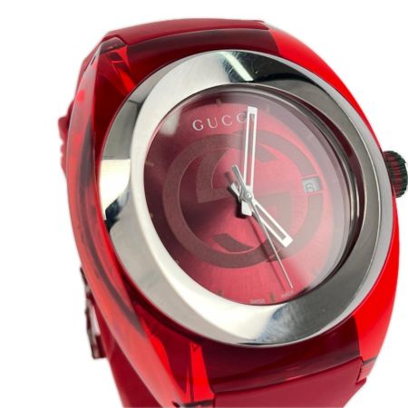 GUCCI グッチ SYNC シンク クォーツ 137.1 レッド