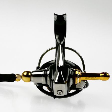  DAIWA ダイワ スピニングリール 18レガリス LT2000S-XH リールスタンドカスタム 060012