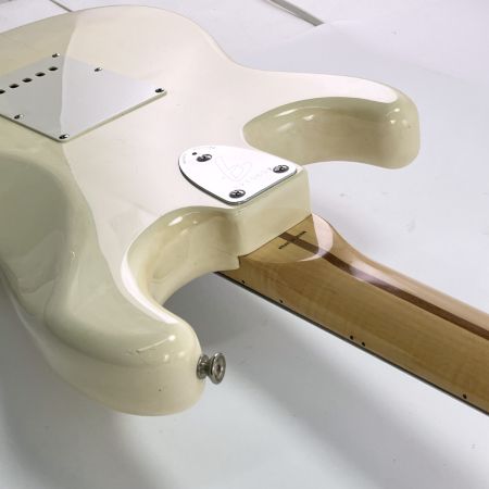  FENDER JAPAN フェンダージャパン ストラトキャスター ST72-55