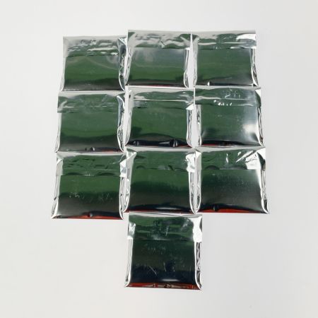   中央競馬 白毛ファミリー 缶バッジ コレクション 10パック入りボックス